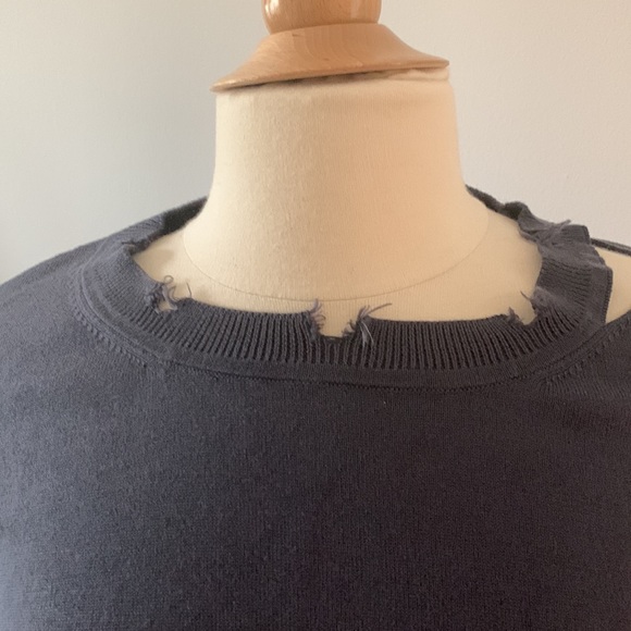 Planet Lauren G weekend distressed sweater - Picture 2 of 9